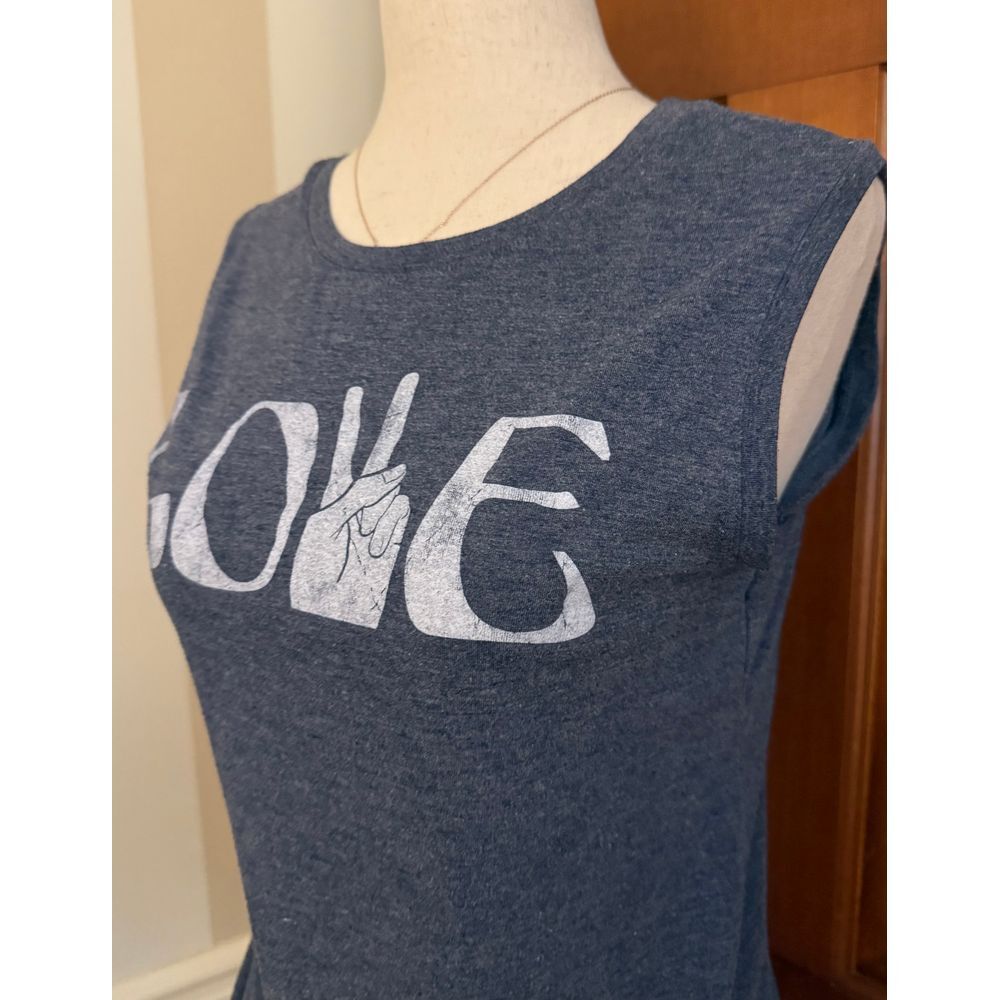 Cold Crush Sleeveless Peace T-Shirt Women‎ Med Blue Lightweight Casual Tee